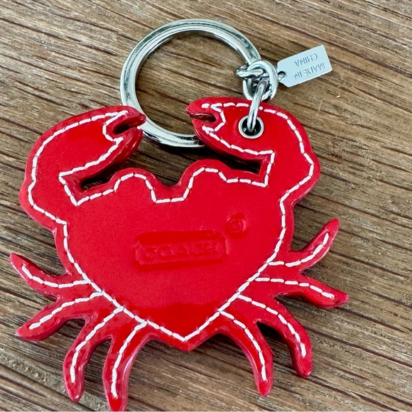 Coach Vintage Red Patent Leather Crab Key Fob - Picture 7 of 11